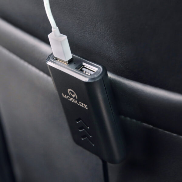 Mobilize Car Charger 3X Usb Front And Back Seat 42W Black - Afbeelding 4