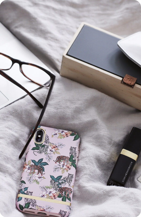 Richmond & Finch Freedom Series Apple Iphone X/Xs Pink Tiger/Gold - Afbeelding 4