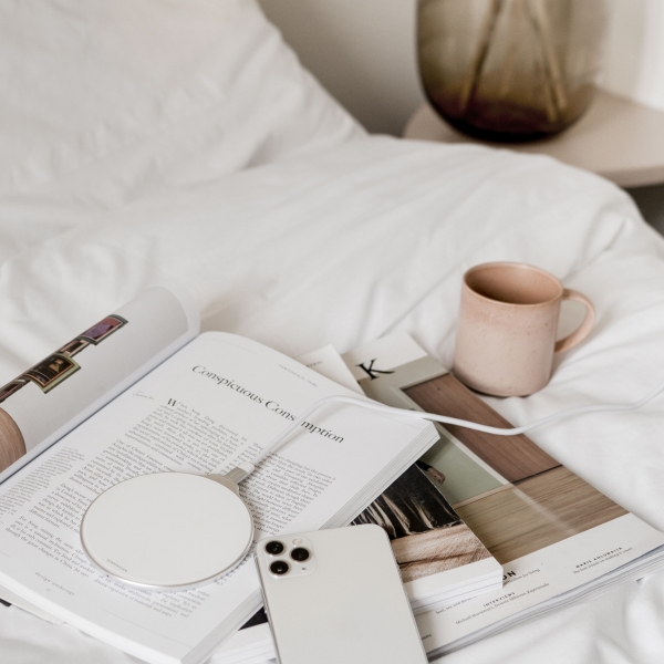 Vonmählen Aura Wireless Charging Pad Glass 7.5W/10W/15W Cool Grey/Rose Gold - Afbeelding 9